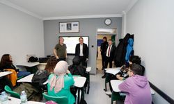 Başkan Savran sınava hazırlanan gençlerle bir araya geldi