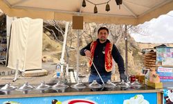 Yaz-kış demeden dondurma keyfi yaşıyorlar