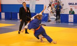 Judocular Nevşehir'de mücadele ediyor