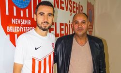 Samet Aydın Nevşehir Belediyespor'da