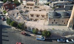 Özçelik, Belediye Meydanı Otel Projesi'ni açıkladı