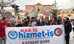 Hak-İş Ürgüp Belediyesi önünde eylem yaptı