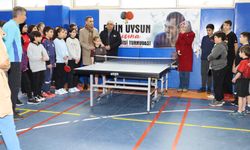 Emin Uysun anısına masa tenisi turnuvası düzenlendi