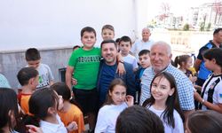 Başkan Arı’dan 1. sınıf öğrencilerine hediye