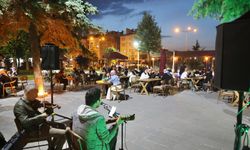 NevMekan’da canlı müzik keyfi yaşandı