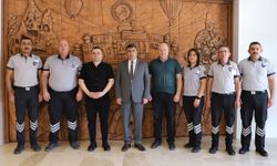 Aktekin üniversitede görevli güvenliklerin gününü kutladı