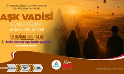 Üniversite öğrencilerine gün doğumu ve balon seyri