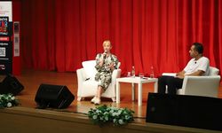 “Züleyha ile Sınırsız Sohbetler” söyleşisi düzenlendi