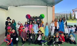Kardelen Koleji öğrencileri kostüm partisi yaptı
