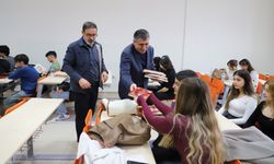 Aktekin, İngilizce ve Almanca Bölümü öğrencileriyle buluştu