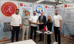 Diş Hekimliği Fakültesi’ne onur ödülü