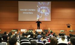 “Geleceğin Liderlerinin Zihin Yapısı” konferansı düzenlendi