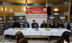 Rektör Aktekin NEVÜ Öğrencileriyle Hasbihal Etti