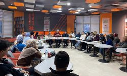 “Çağdaş İngiliz Yahudi Küresel Medeniyeti” eseri müzakere edildi