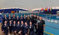 Nevşehir Belediyesi SK Kadın Sutopu Takımından Tarihi Başarı