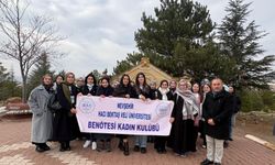 NEVÜ Benötesi Kadın Kulübü Hacı Bektaş Veli Türbesi'ni gezdi