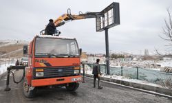 Nevşehir’de Sahipsiz Totem ve Levhalar Kaldırılıyor