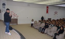 Yazar Yaşar Bayraktar Kardelenli öğrencilerle buluştu