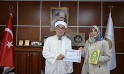 Chloe Simone Jeanne Buısson, ihtida ederek “Bahar” oldu