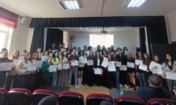 Gülşehir SBMYO’da Başarılı Öğrenciler Ödüllendirildi