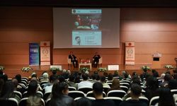 Emekli Büyükelçi Vural NEVÜ'de konuştu