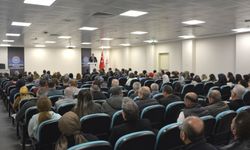 Tartar sağlık çalışanlarıyla bayramlaştı