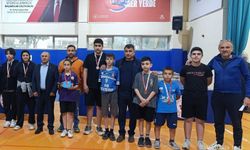 Masa tenisi turnuvasında şampiyon yine Kardelen’den