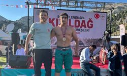 Nevşehirli genç başpehlivan oldu