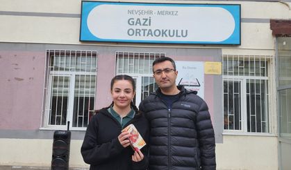 Gazi Ortaokulu'nda kitabını getir kuponunu götür yarışması sonuçlandı