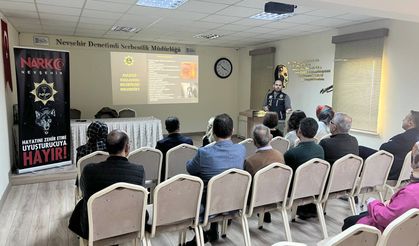 Narkotik ekipleri bilgilendiriyor