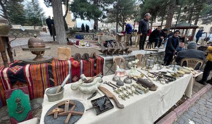 Ürgüp'te antika pazarı kuruldu