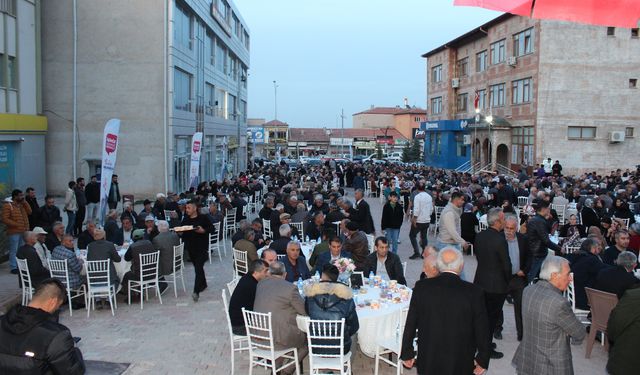 CHP'nin Kozaklı adayı Neslihanoğlu iftar programı düzenledi