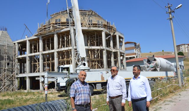 Ürgüp’te Sucuzade Camii yükseliyor