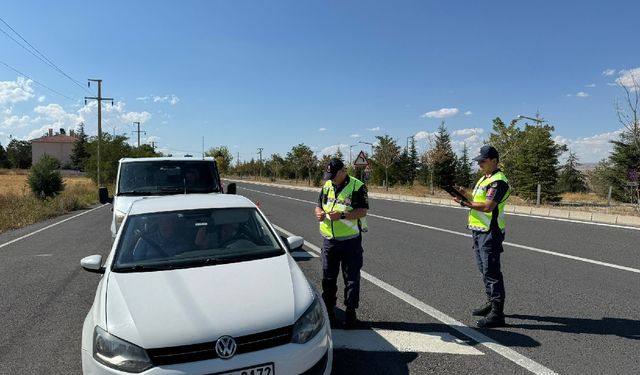 Jandarmanın 1 ayda kaç kişiye ceza kestiği açıklandı