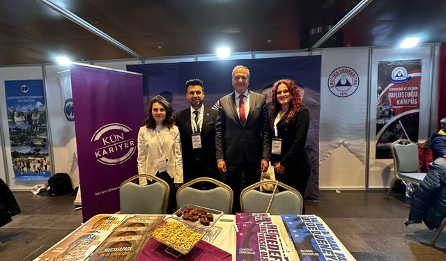 KÜN Rektörü Prof. Dr. Hasan Ali Karasar, İKAF’25’e katıldı