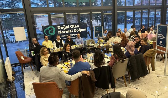 “Doğal Olan Normal Doğum” temalı iftarda buluştular