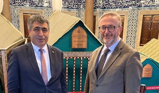 Aktekin Türkiye Yazma Eserler Kurumu Başkanı Yılmaz’ı ziyaret etti