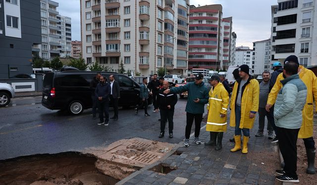 Belediye ekipleri sahaya indi