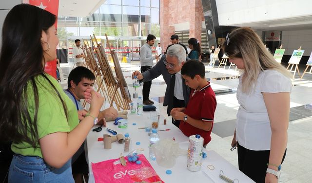 NEVÜ'de Biyolojik Çeşitlilik Sergisi ve Geri Dönüşüm Temalı Bilim Şenliği