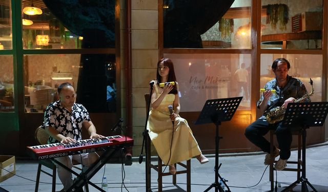 NevMekan Cafe’de caz konseri düzenlendi