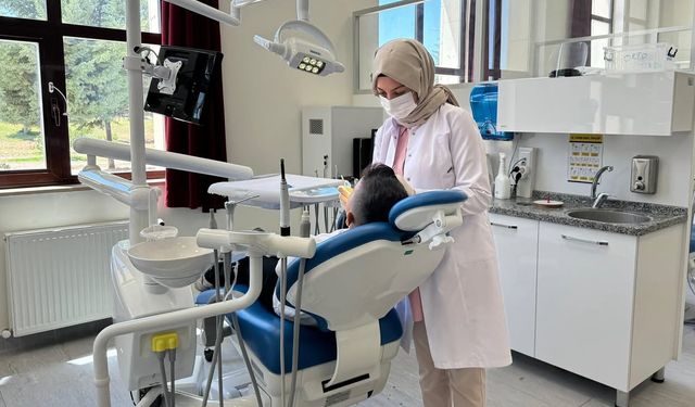 NEVÜ'den 0-14 yaş arası çocuklara diş hizmeti