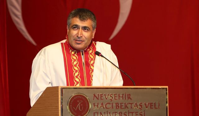 Aktekin: "Ahlak ve bilim birlikte olmalı"