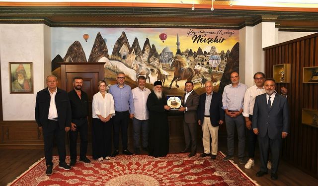 Mübadele torunlarından Arı'ya ziyaret