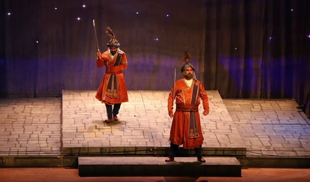 “Taj Mahal Muhafızları” sahnelendi