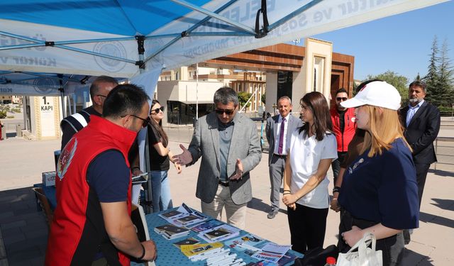 Aktekin'den emniyet standına ziyaret
