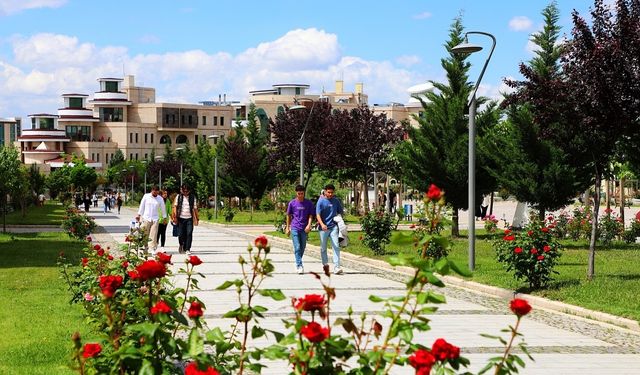 NEVÜ 2025-YKS'de göre yüzde 100'ü geçti