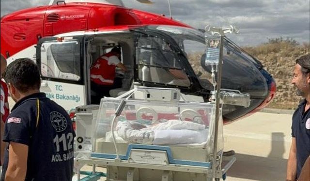 Solunum sıkıntısı çeken bebek Ankara'ya sevk edildi