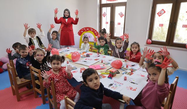 Çocuklara Cumhuriyet Bayramı etkinliği