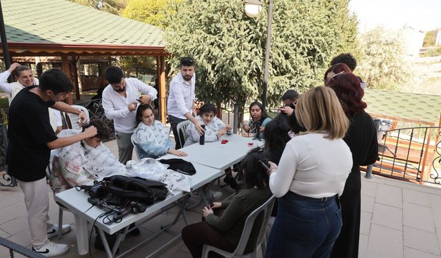 Özel insanlara saç ve sakal bakımı