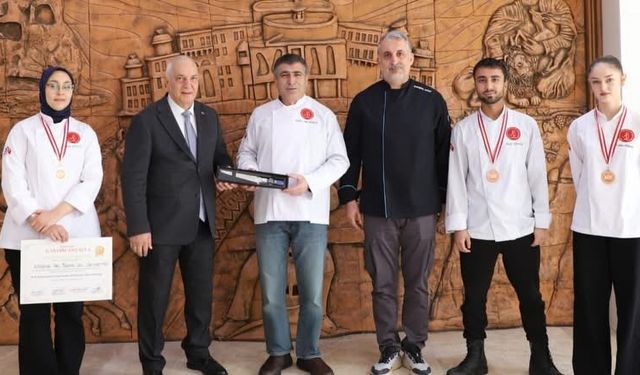 Aktekin, “Gastro Antalya 2025” şampiyonlarını kabul etti